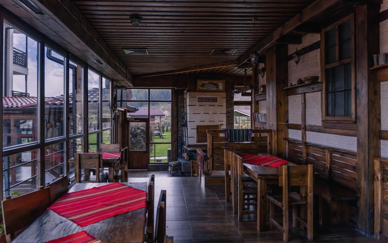 Hotel Orbel Dobrinishte Bagian luar foto
