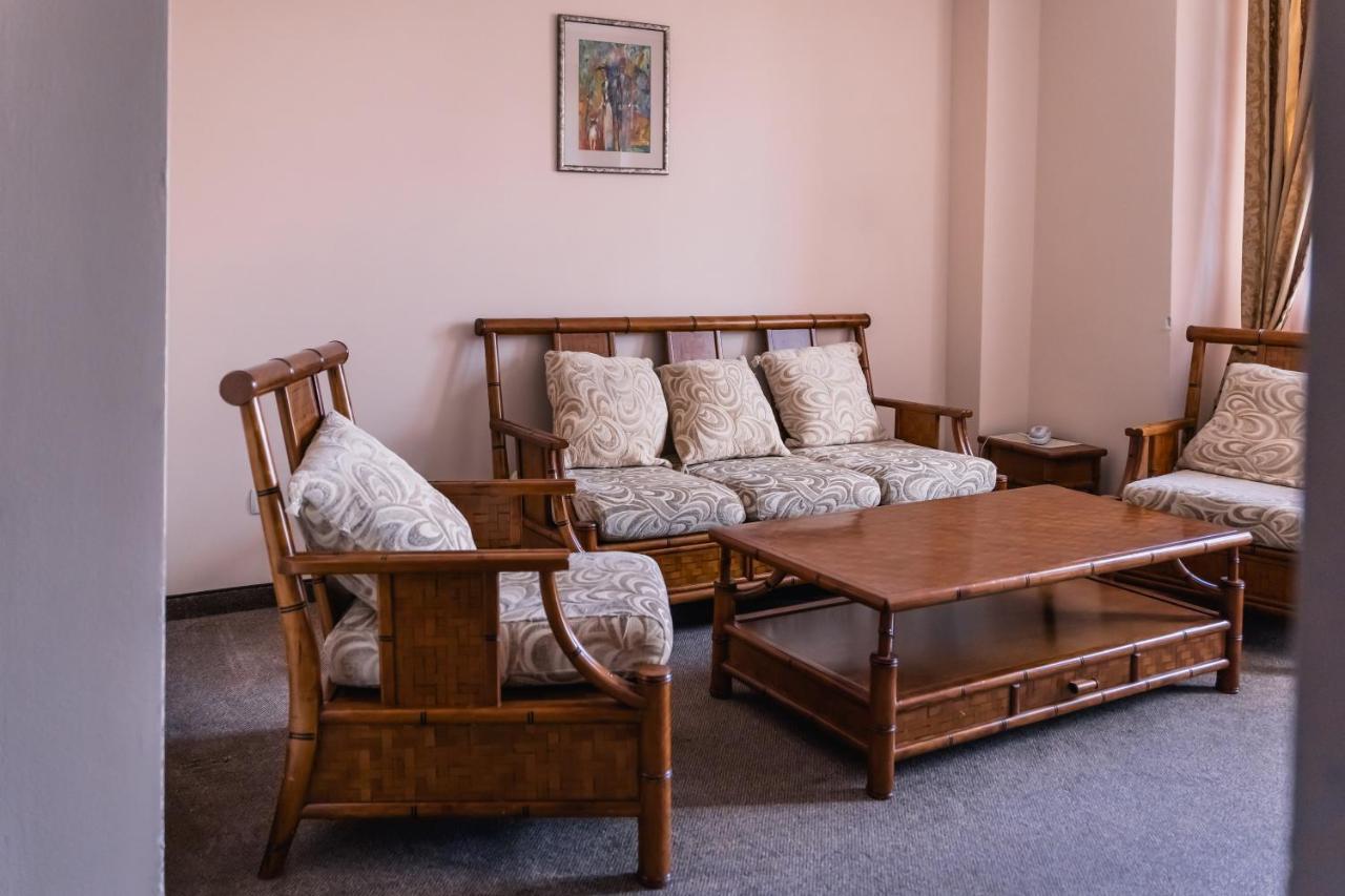 Hotel Orbel Dobrinishte Bagian luar foto