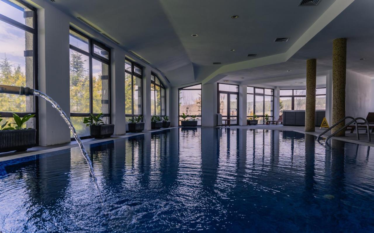 Hotel Orbel Dobrinishte Bagian luar foto