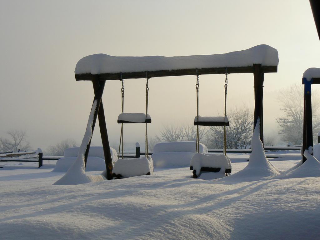 Hotel Orbel Dobrinishte Bagian luar foto