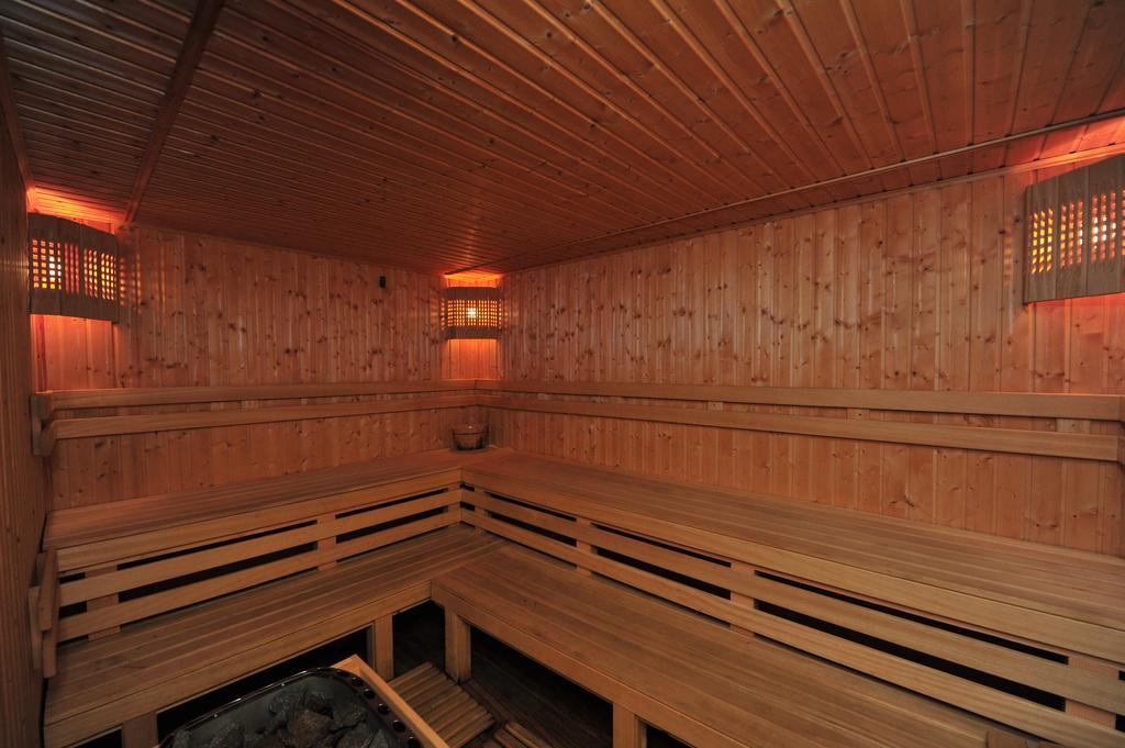 Hotel Orbel Dobrinishte Bagian luar foto