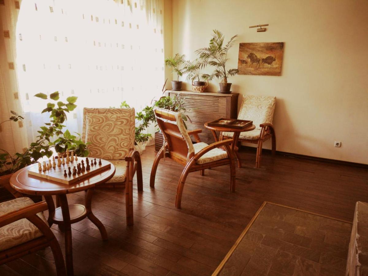 Hotel Orbel Dobrinishte Bagian luar foto